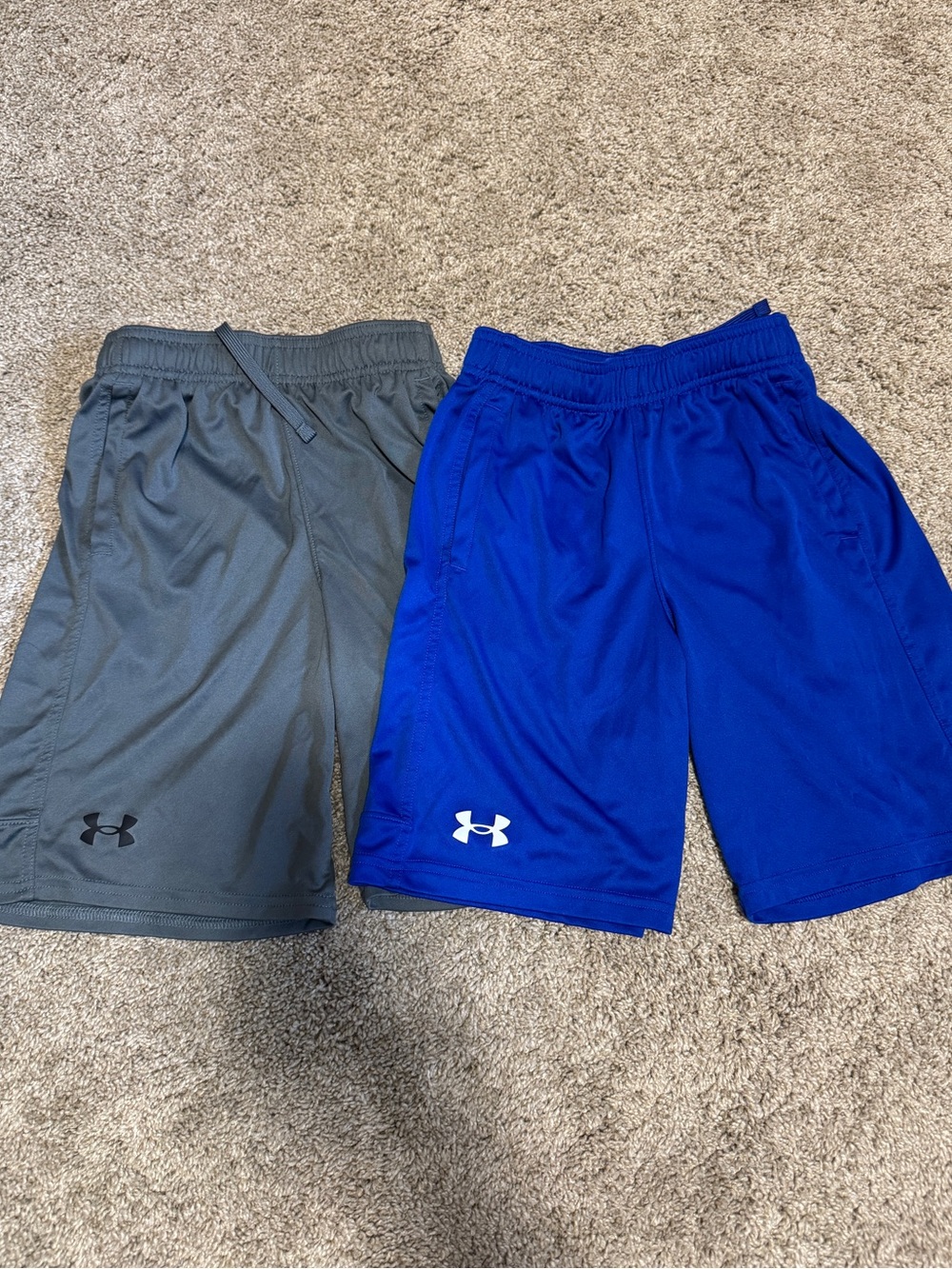 Medium 10/12 Youth Boy’s Under Armour Athletic Shorts Bundle Gray Blue